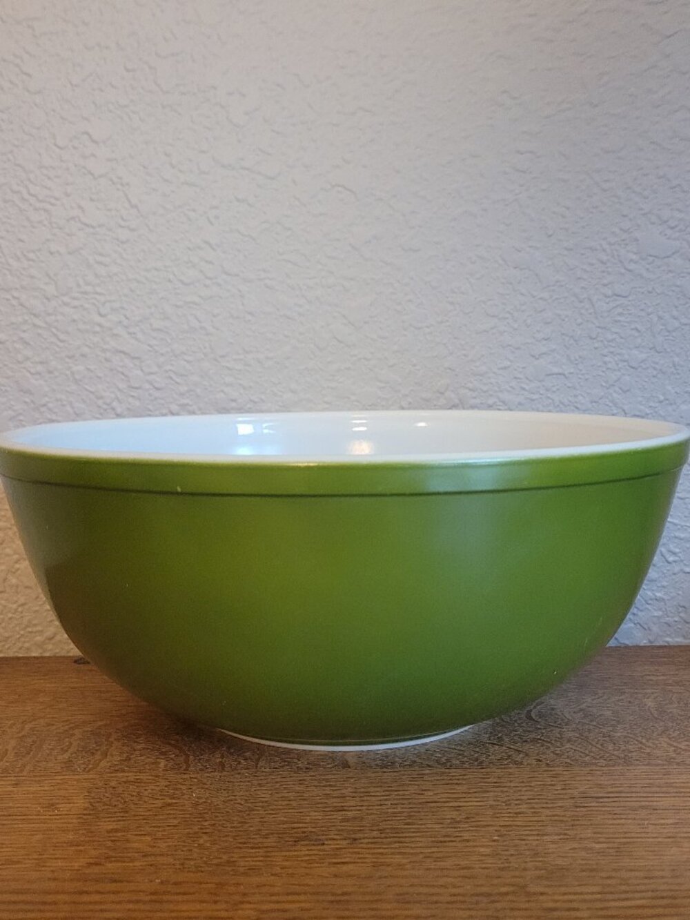 Vintage Pyrex Mixing Bowl 404 Green - Great Condition!